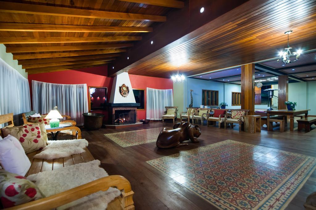 Pousada Dos Pinhos Hotell Pedra Azul  Eksteriør bilde