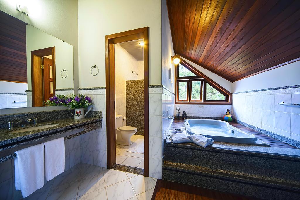 Pousada Dos Pinhos Hotell Pedra Azul  Eksteriør bilde